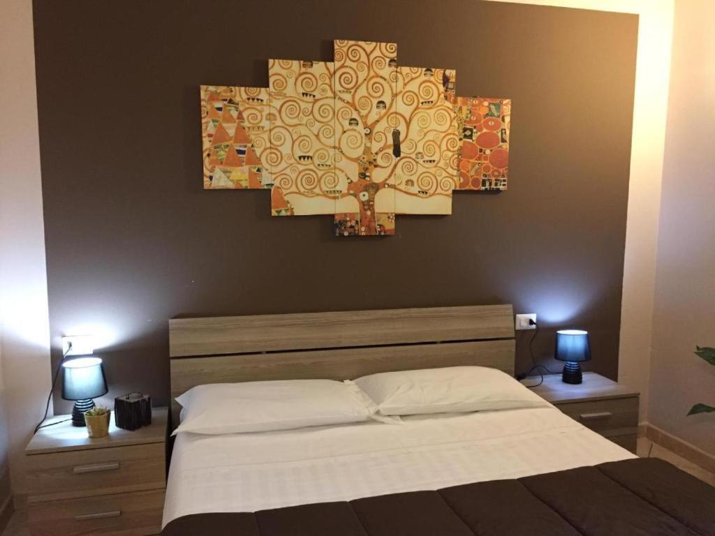 Hotel Ded 1 ปาร์มา ภายนอก รูปภาพ