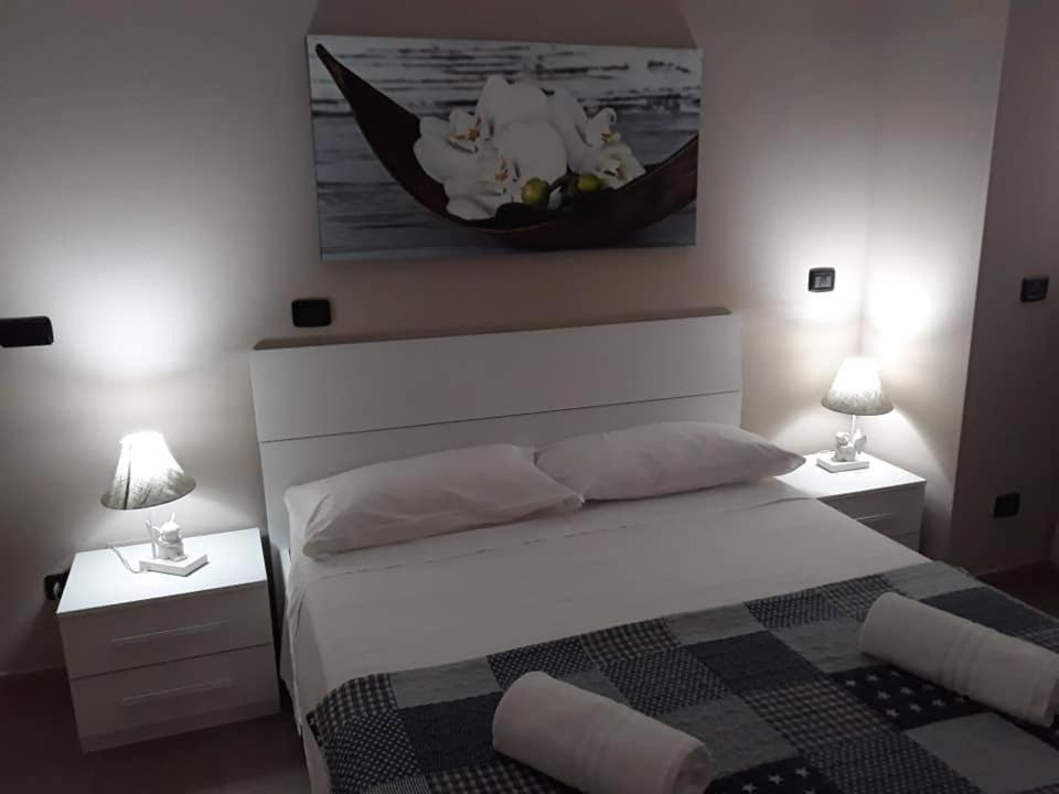 Hotel Ded 1 ปาร์มา ภายนอก รูปภาพ